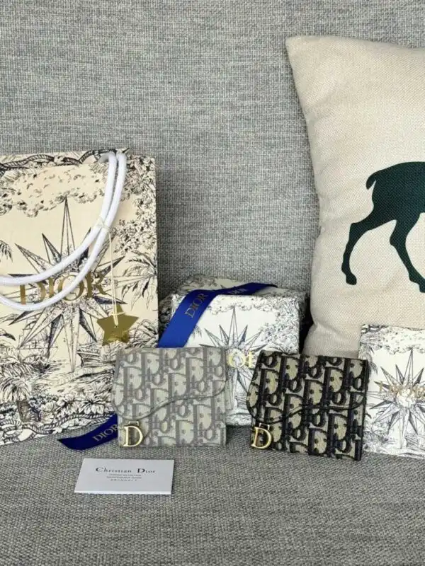 Discover the elegance of the Dior Saddle Wallet, where timeless design meets everyday practicality. A perfect companion for your essentials! ✨💖👜 https://tinyurl.com/26tlu9sc