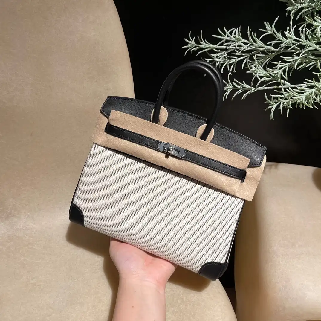 Introducing the timeless Hermes Birkin in Swift Black with silver accents—luxury redefined with elegance and grace. A true companion for every occasion. ✨🖤💫 https://tinyurl.com/25vhkduj