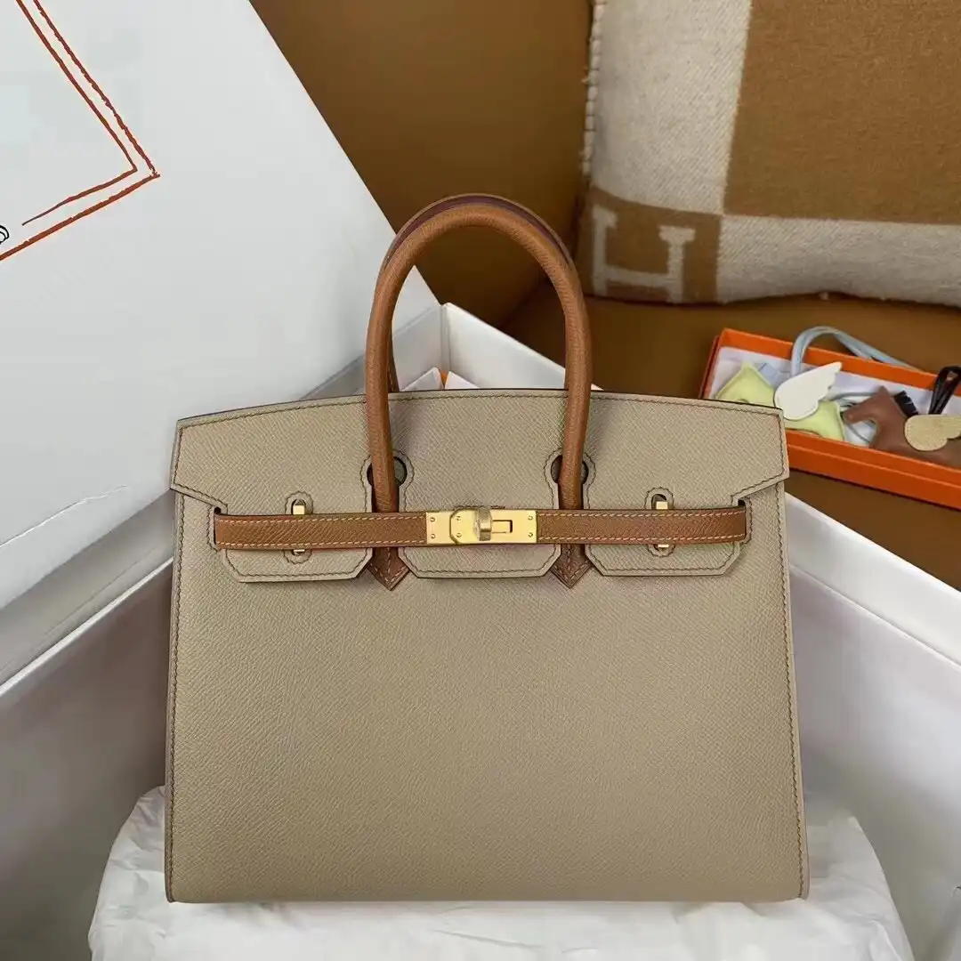 Discover the exquisite Hermes Birkin in Trench Brown Frosted. A timeless piece that embodies elegance and grace. 🌟👜✨ https://tinyurl.com/2cnzbprj