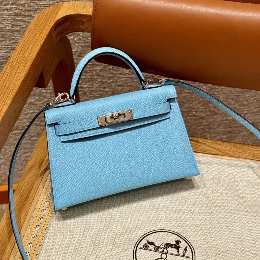 Discover the elegance of the Hermes Kelly in Celeste Epsom. A timeless treasure that brings joy and sophistication to your style. ✨💖👜 https://tinyurl.com/28gags2n