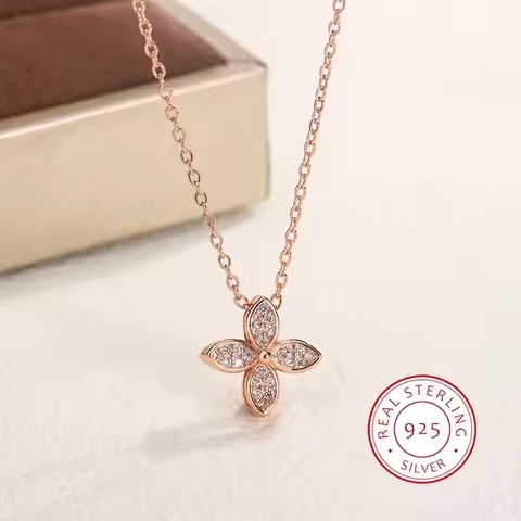 Fashion Rose Gold Clover Necklace Simple Necklace for Women Clover Pendant Exquisite Party Jewelry Pendant Necklace https://tinyurl.com/25udsxde