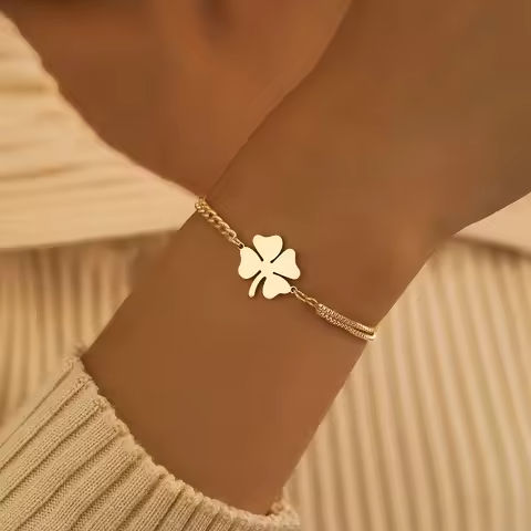 Stainless Steel Bracelets Classic Lucky Clovers Pendant Hip Hop Bracelet For Women Jewelry Non-fading High-quality Everyday Wear https://tinyurl.com/249gs9u7