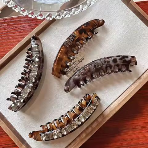 High-End Crystal Banana Clip, Toothed Vertical Clip, Ponytail Hairpin, Versatile Vertical Hair Card, Rhinestone Hair Accessory https://tinyurl.com/26mnvj3v