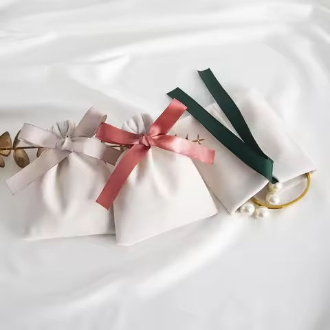 10Pcs 7x9cm 10x12cm 12x15cm 15x20cm Beige Velvet Bag Jewelry Suede Gift Packaging Wedding Favors Candy Earrings Bracelet Pouch https://tinyurl.com/27pyu2cq