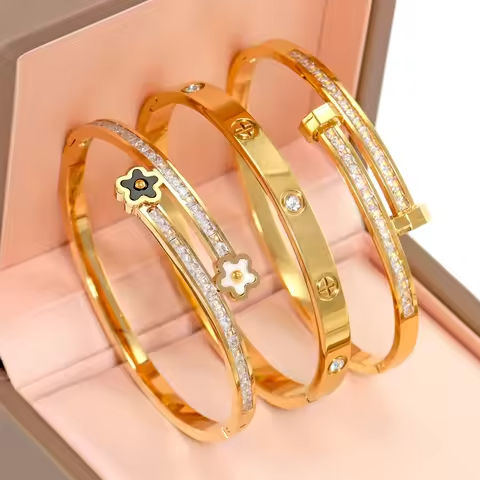 3Pcs/Sets Stainless Steel Clover Flower Cross Nail Bracelet for Women Leisure Wedding Jewelry Party Holiday Valentine’s Day Gift https://tinyurl.com/25q7kbr7