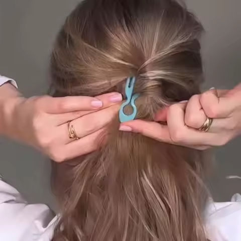 1PCS U-Shaped Wavy Hairpin for Women Girls Fshion Design Bun Hairpin Casual Versatile Headear Hair Accessories Elegant Hair Clip https://tinyurl.com/2axej33m